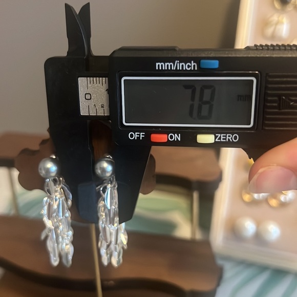 Wheat-Inspired Gray Pearl Tassel Drop Earrings - Picture 5 of 7